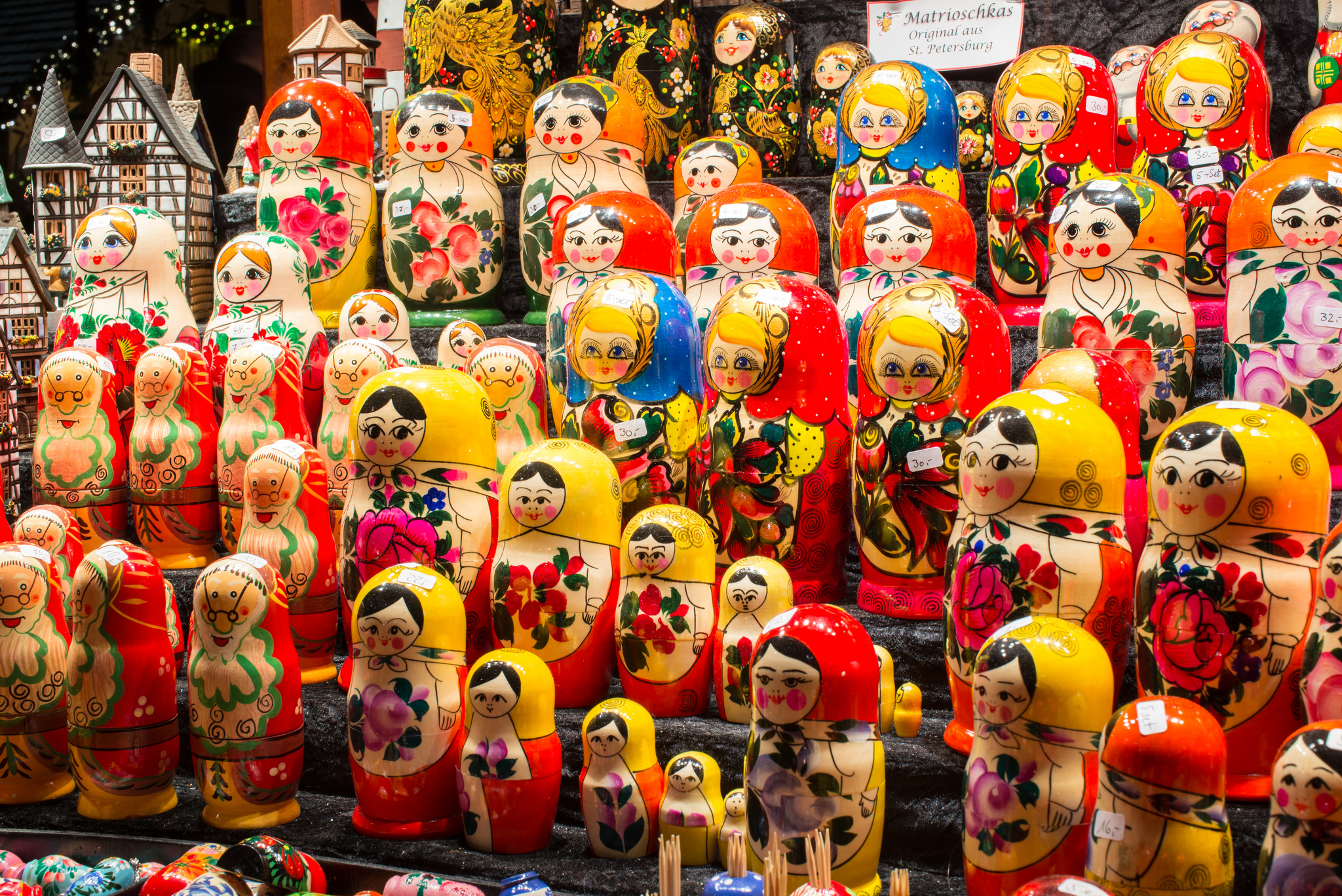 [Russian puppets to illustrate mark-up]